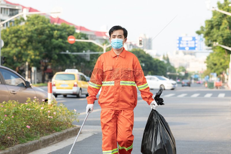 在沈阳，环卫工作由谁来管理？让我们通过一个故事来揭开这个谜团。